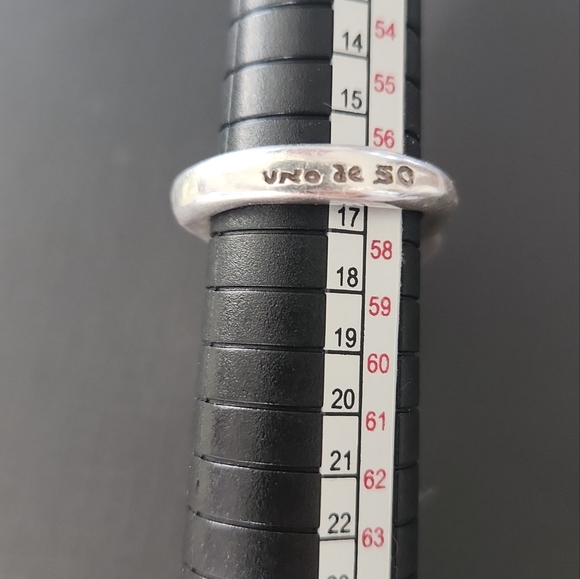 UNO DE 50 “STAR-TRICK” RING. SIZE 8 - Picture 2 of 4